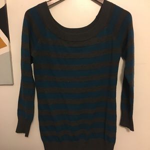 Long sleeve sweater shirt